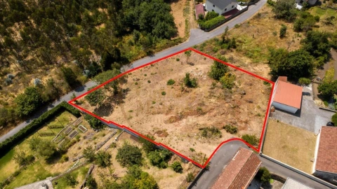Terreno para Venda em Arcozelo