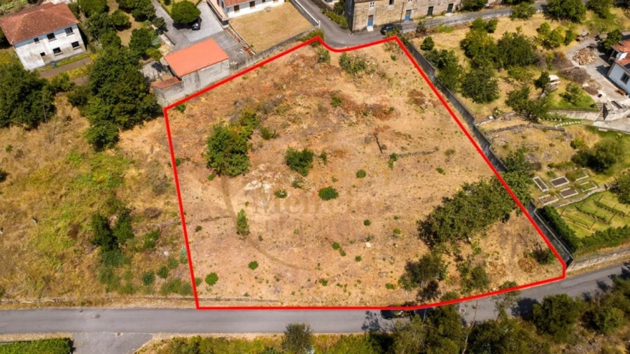 Terreno para Venda em Arcozelo Foto 4