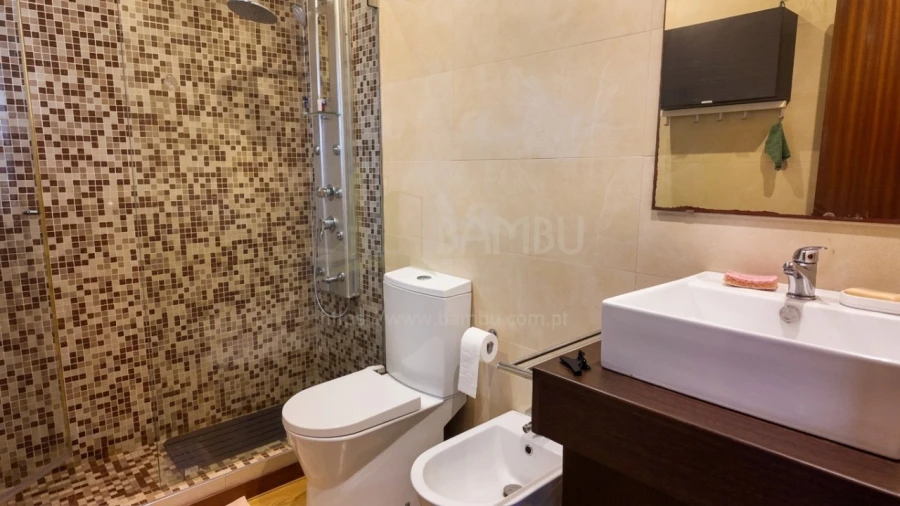 Apartamento T2 para Venda em Seixas Foto 16