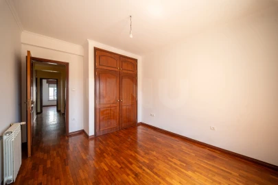Apartamento T3 para Venda em Bombarral e Vale Covo