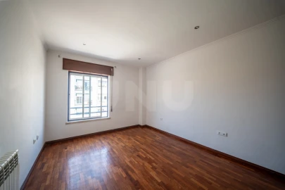 Apartamento T3 para Venda em Bombarral e Vale Covo