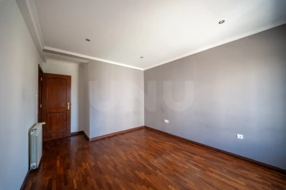 Apartamento T3 para Venda em Bombarral e Vale Covo