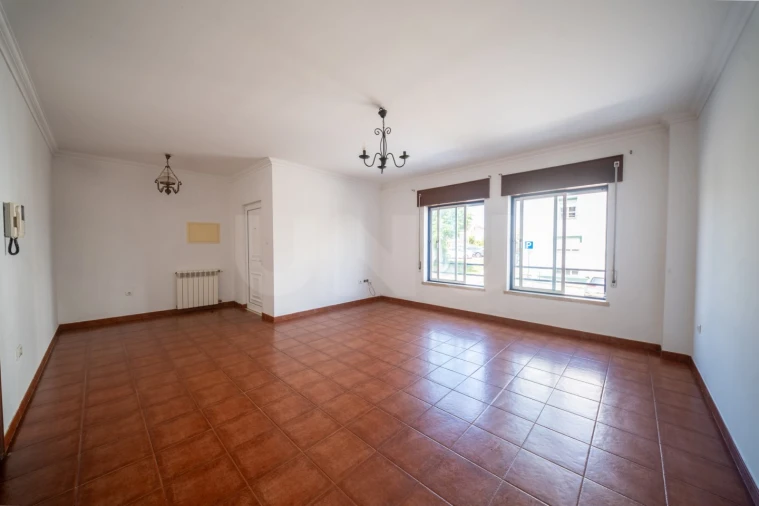 Apartamento T3 para Venda em Bombarral e Vale Covo Foto 2