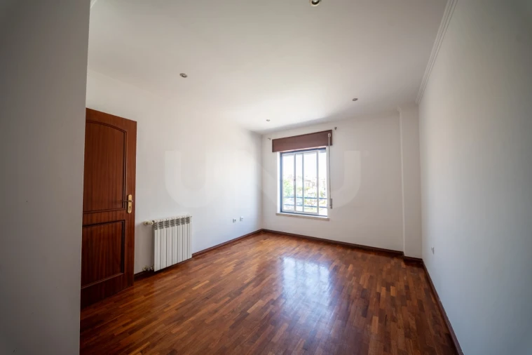 Apartamento T3 para Venda em Bombarral e Vale Covo Foto 20