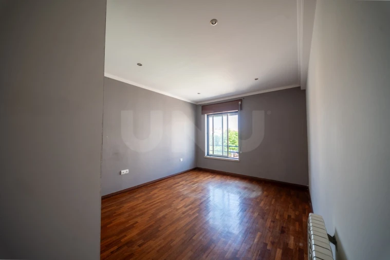Apartamento T3 para Venda em Bombarral e Vale Covo Foto 23
