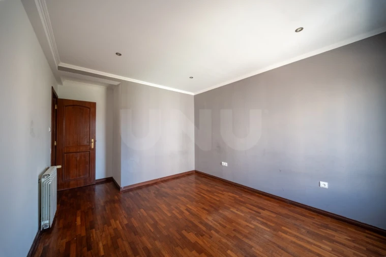 Apartamento T3 para Venda em Bombarral e Vale Covo Foto 24