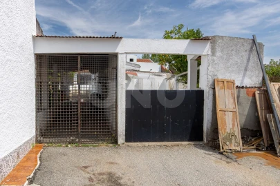 Moradia T3 para Venda em Malagueira e Horta das Figueiras