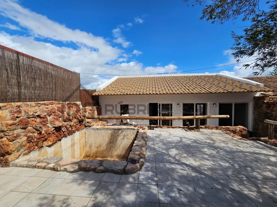 Quinta T2 para Venda em Alte Foto 25