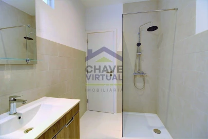 Apartamento T3 para Venda em Nossa Senhora do Pópulo, Coto e São Gregório