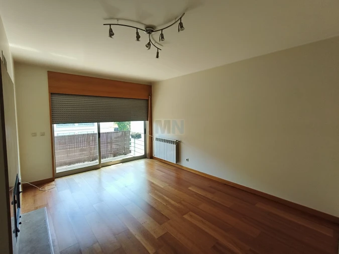 Apartamento T2 para Venda em Santa Clara e Castelo Viegas Foto 2