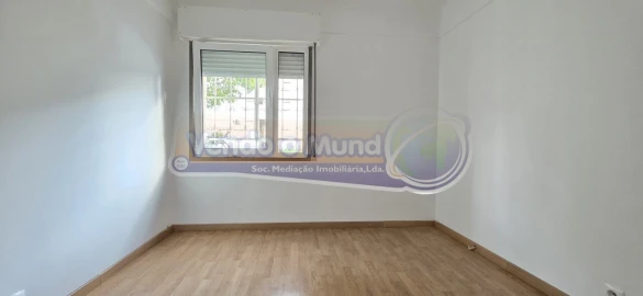 Apartamento T3 para Venda em Carnide