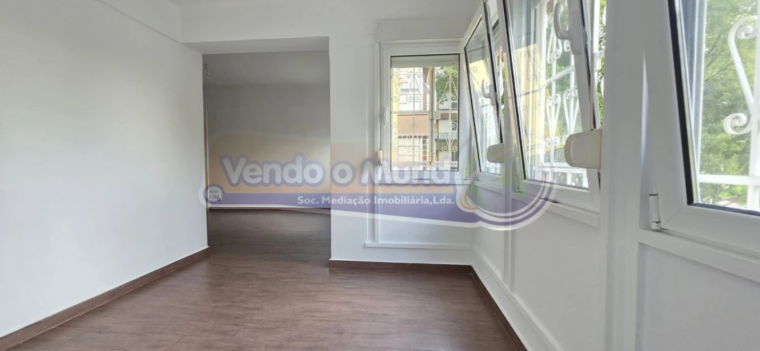 Apartamento T3 para Venda em Carnide Foto 5