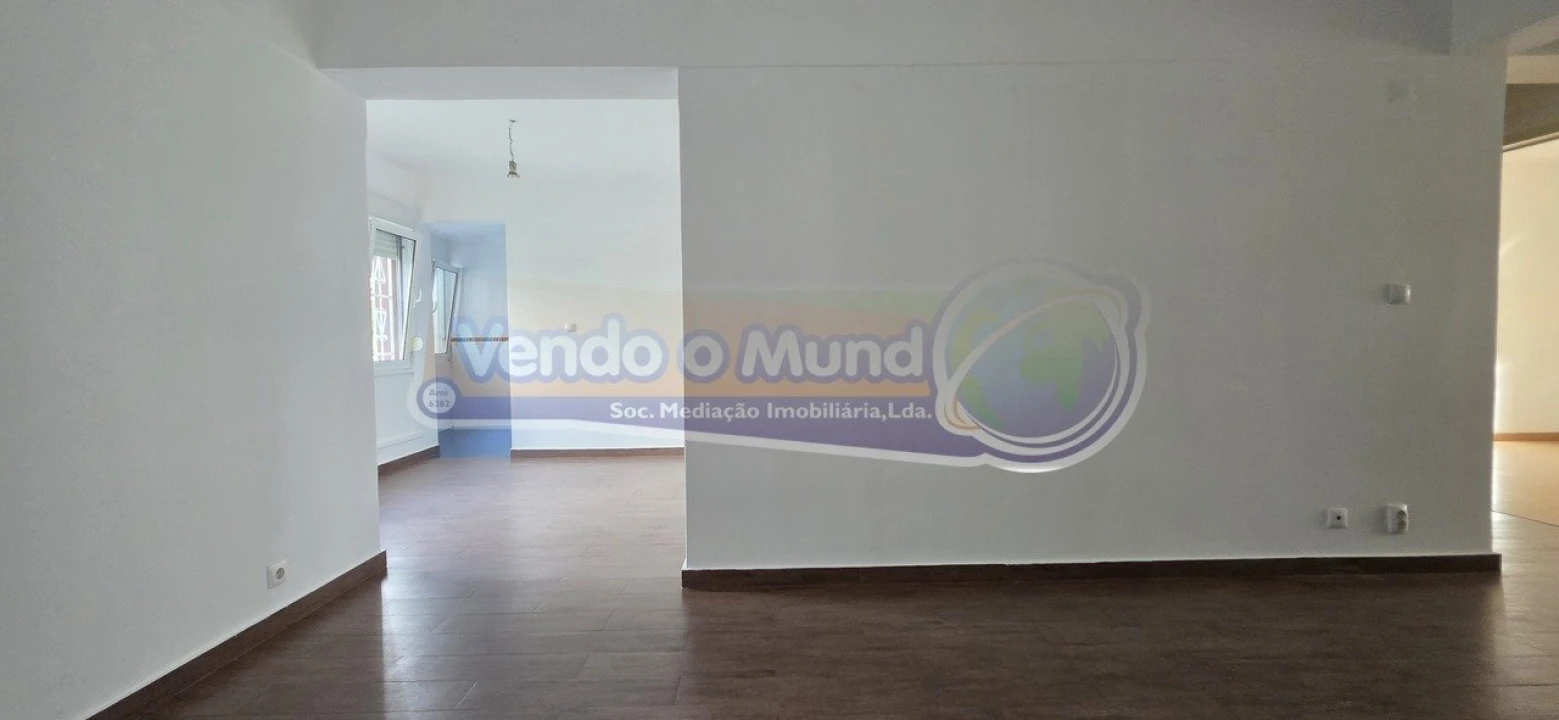 Apartamento T3 para Venda em Carnide Foto 7
