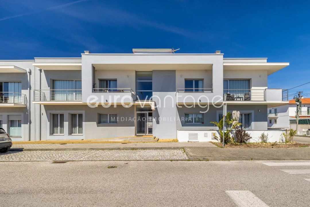 Apartamento T3 para Venda em Marinha Grande Foto 1