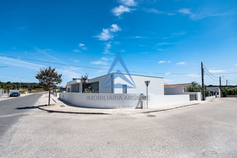 Moradia T4 para Venda em Caldas da Rainha - Santo Onofre e Serra do Bouro Foto 6