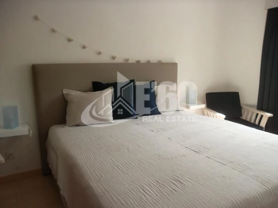 Apartamento T1 para Venda em Alvor Foto 8