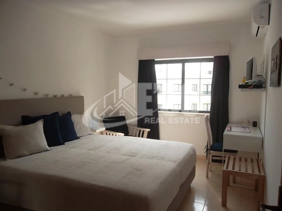 Apartamento T1 para Venda em Alvor Foto 9
