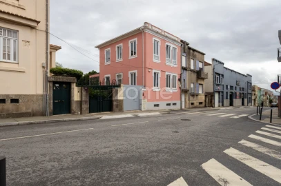 Moradia T3 para Venda em Campanhã
