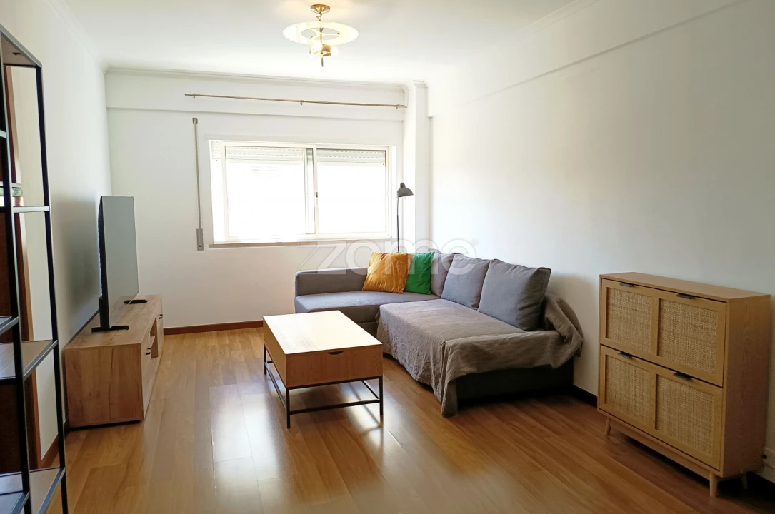 Apartamento T1 para Venda em Penha de França Foto 1