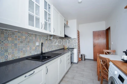Apartamento T4 para Venda em Algueirão-Mem Martins