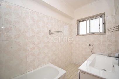Apartamento T4 para Venda em Algueirão-Mem Martins