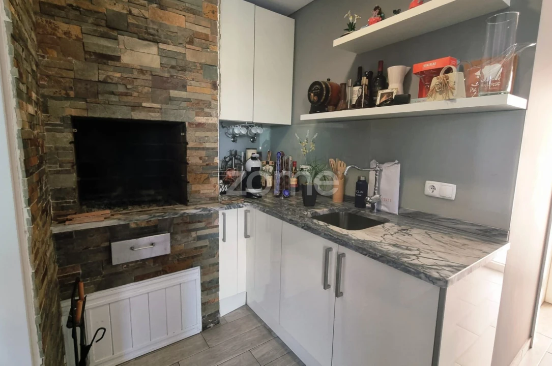 Moradia T4 para Venda em Charneca de Caparica e Sobreda Foto 16