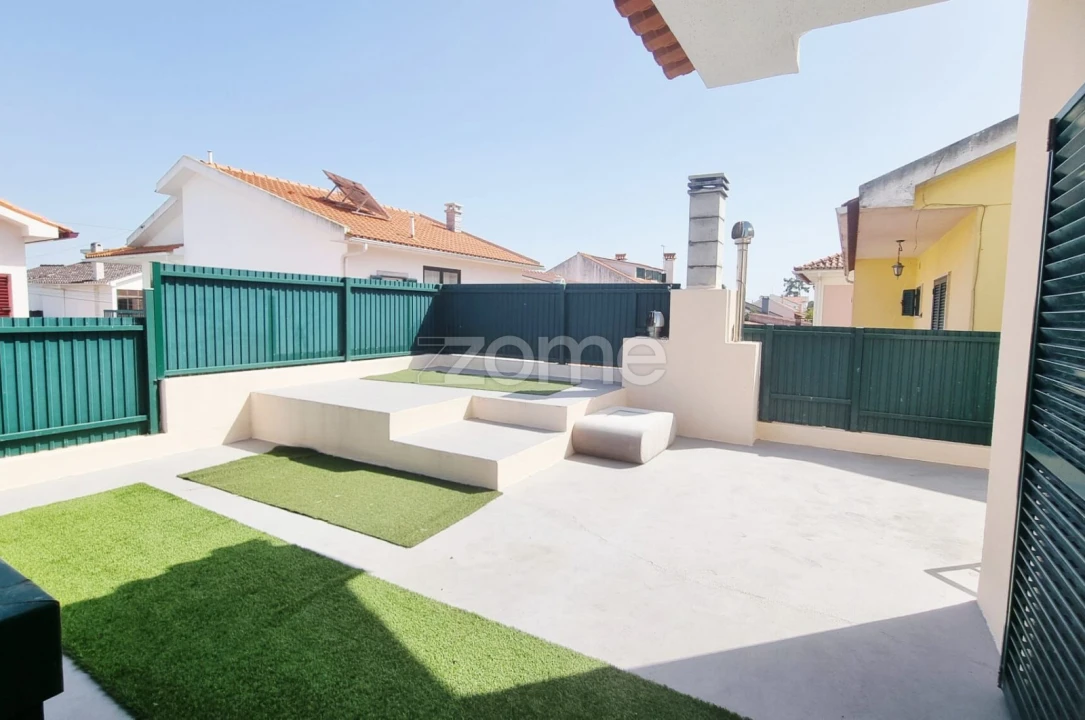 Moradia T4 para Venda em Charneca de Caparica e Sobreda Foto 23