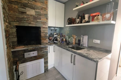 Moradia T4 para Venda em Charneca de Caparica e Sobreda