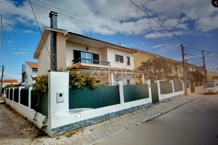 Moradia T4 para Venda em Charneca de Caparica e Sobreda Foto 2