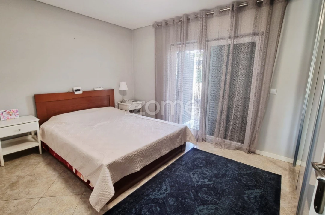 Moradia T4 para Venda em Charneca de Caparica e Sobreda Foto 8