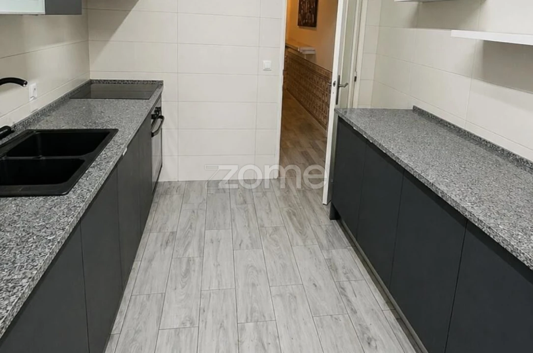 Apartamento T3 para Venda em Rio de Mouro Foto 6
