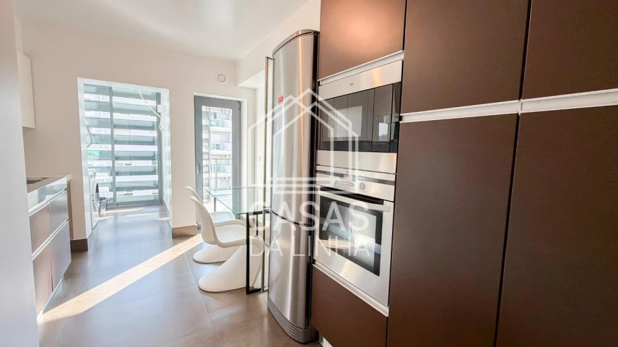 Apartamento T1 para Arrendamento em Alvalade Foto 11