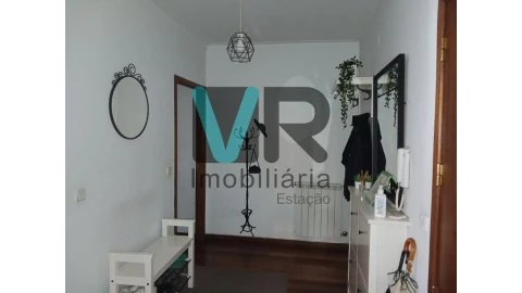 Apartamento T1 para Venda em Nogueira, Fraião e Lamaçães