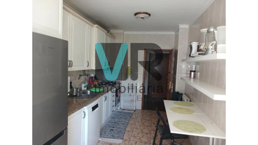 Apartamento T1 para Venda em Nogueira, Fraião e Lamaçães Foto 7