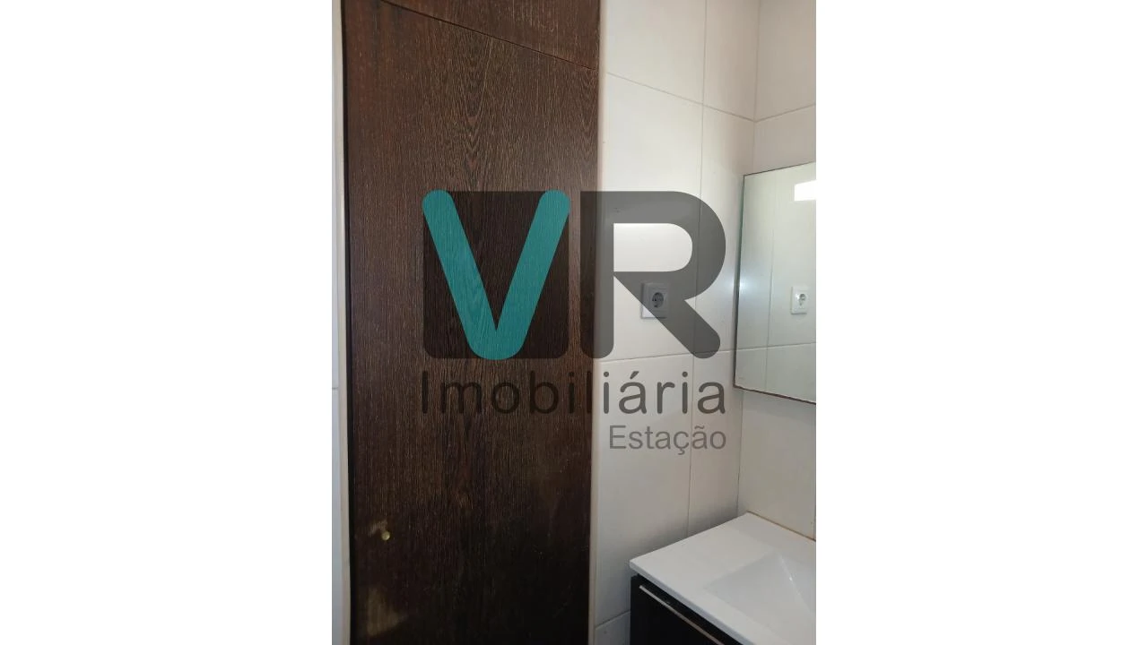 Apartamento T1 para Venda em Braga (Maximinos, Sé e Cividade) Foto 2