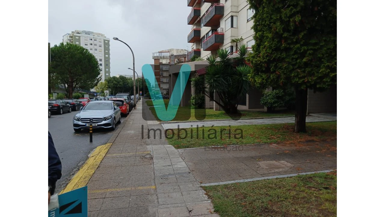 Apartamento T1 para Venda em Braga (Maximinos, Sé e Cividade) Foto 9