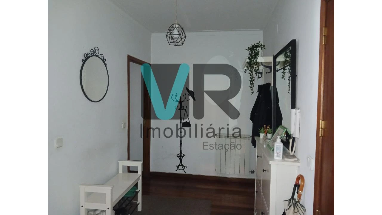 Apartamento T1 para Venda em Nogueira, Fraião e Lamaçães Foto 8