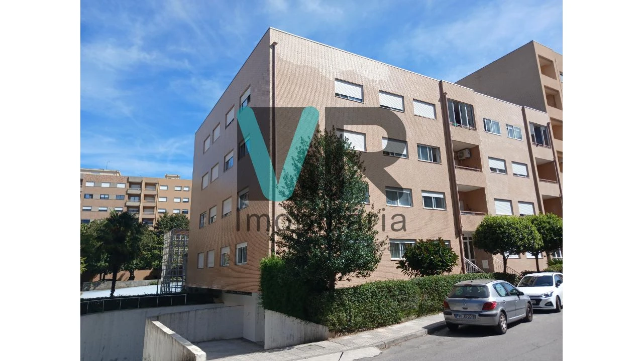 Apartamento T1 para Venda em Nogueira, Fraião e Lamaçães Foto 17