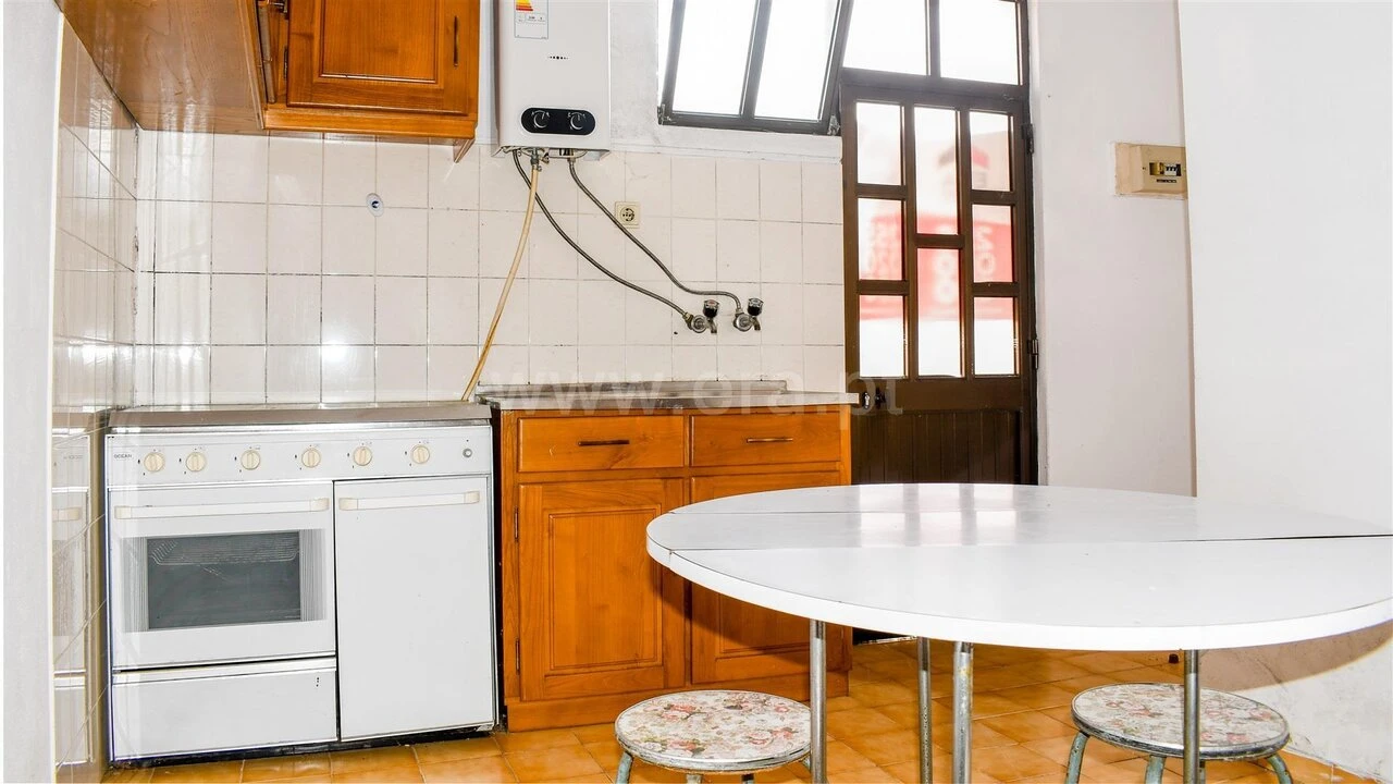 Apartamento T2 para Venda em Campelo e Ovil Foto 6