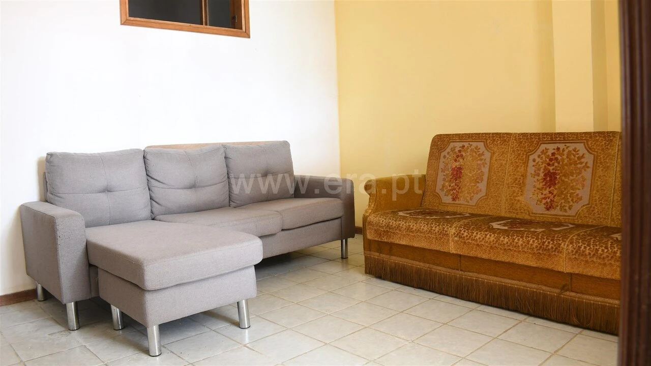 Apartamento T2 para Venda em Campelo e Ovil Foto 4