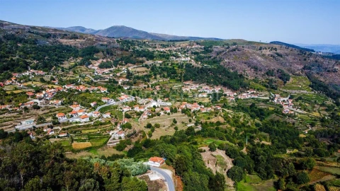 Terreno para Venda em Valadares