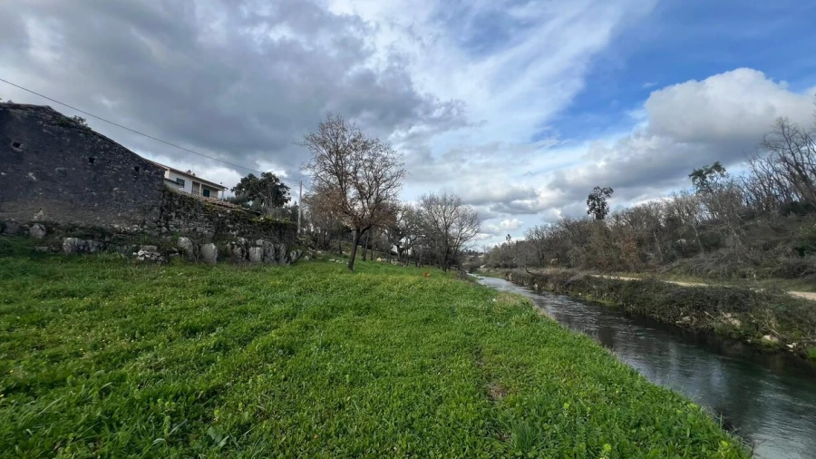 Moradia T3 para Venda em Santiago da Guarda