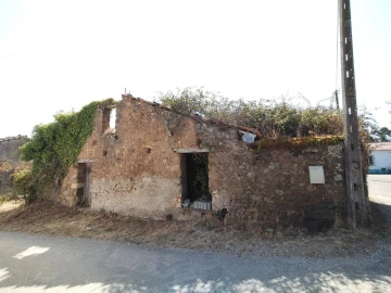 Moradia T3 para Venda em Maçãs de D. Maria