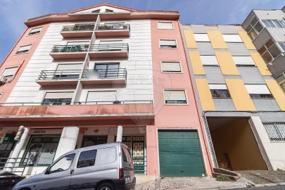 Apartamento T2 para Venda em Rio de Mouro
