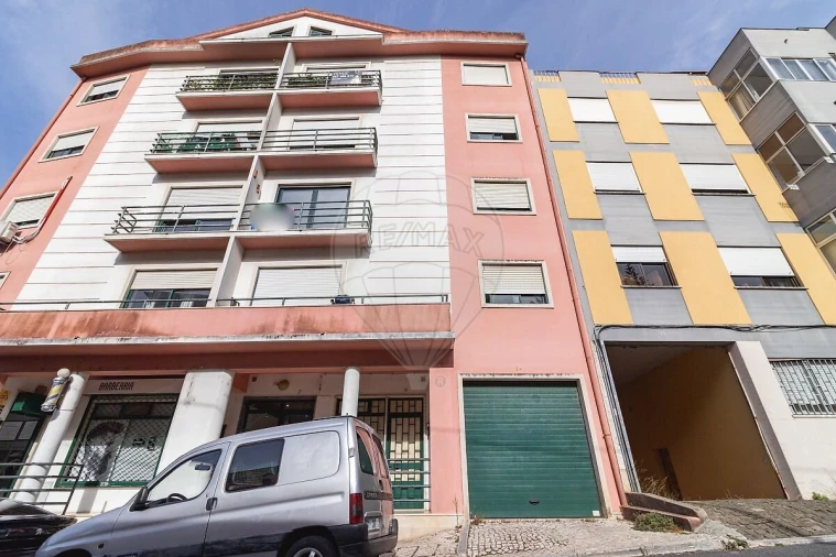 Apartamento T2 para Venda em Rio de Mouro Foto 22