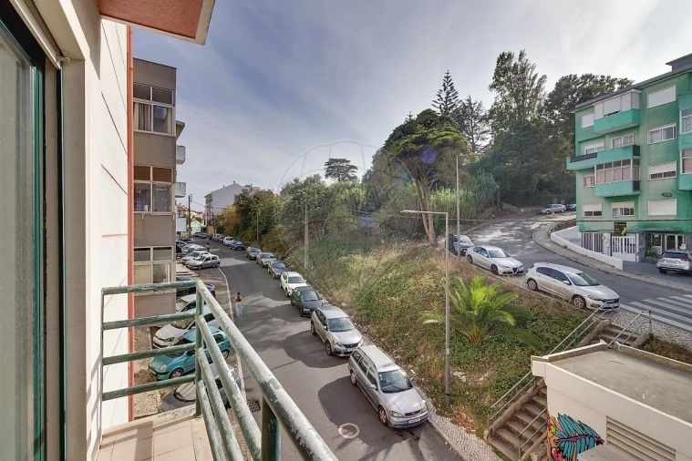 Apartamento T2 para Venda em Rio de Mouro Foto 5