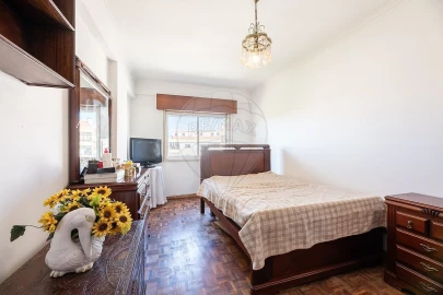 Apartamento T3 para Venda em Queluz e Belas