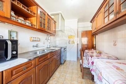 Apartamento T3 para Venda em Queluz e Belas