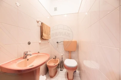 Apartamento T3 para Venda em Queluz e Belas