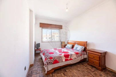 Apartamento T3 para Venda em Queluz e Belas